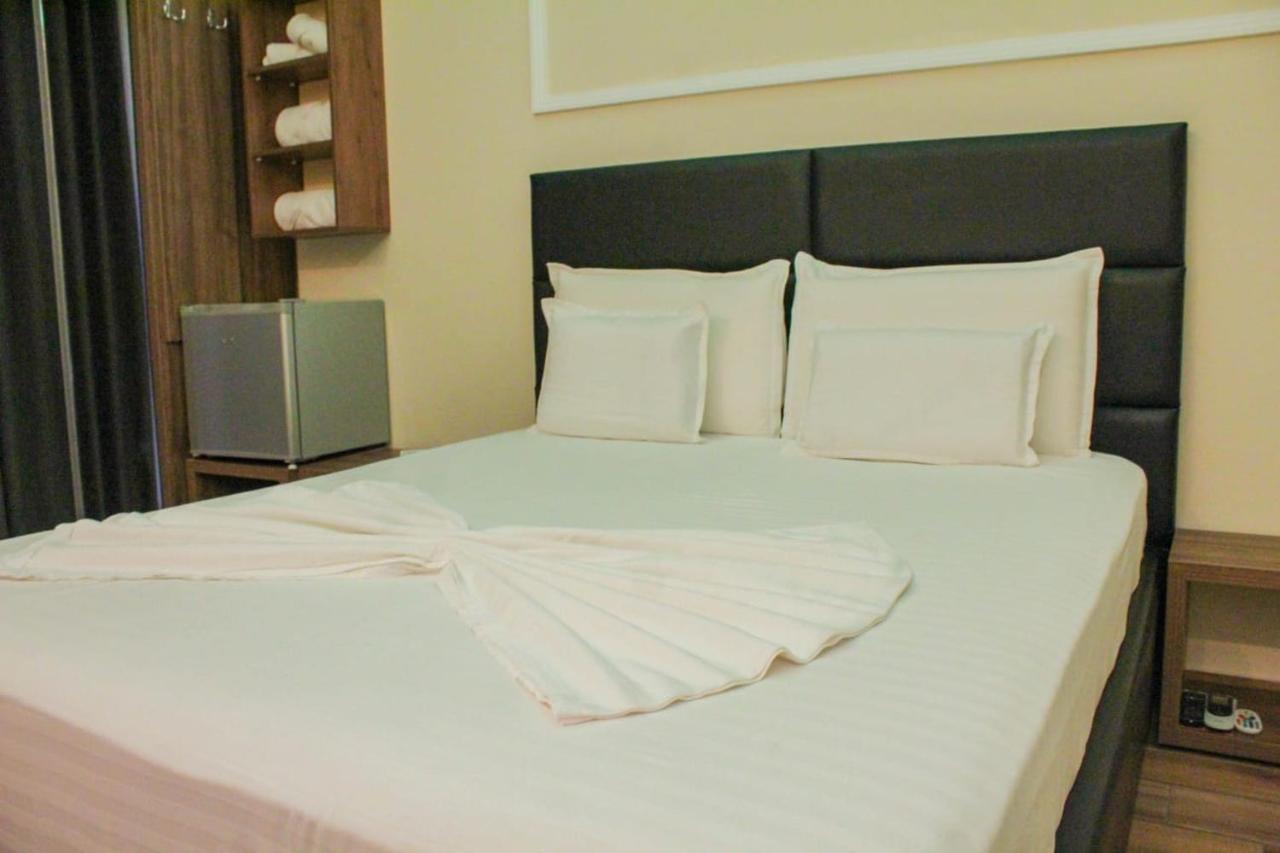 Hotel Golden Shkodra Kültér fotó