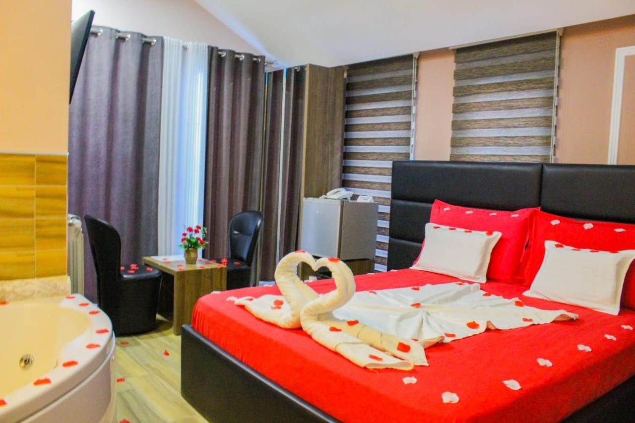 Hotel Golden Shkodra Kültér fotó