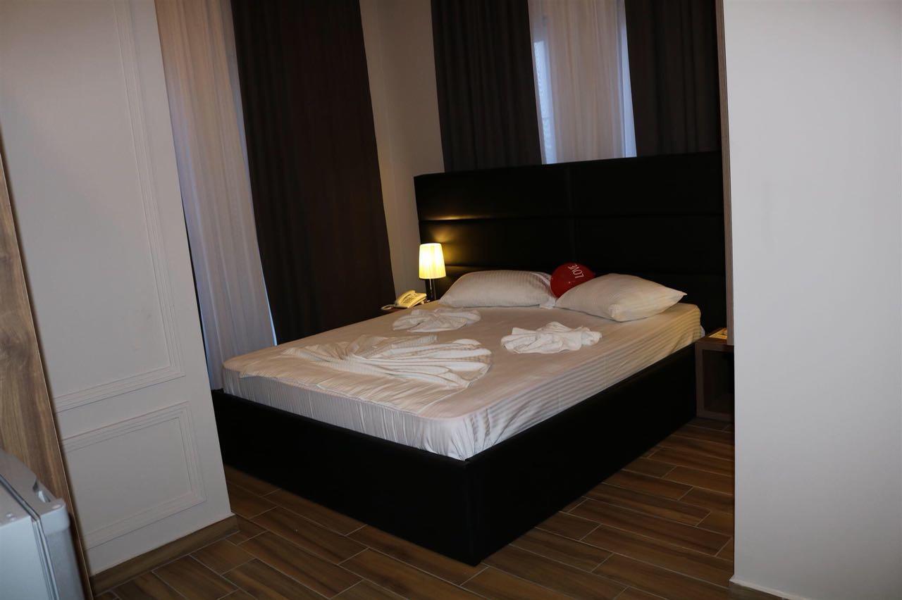 Hotel Golden Shkodra Kültér fotó