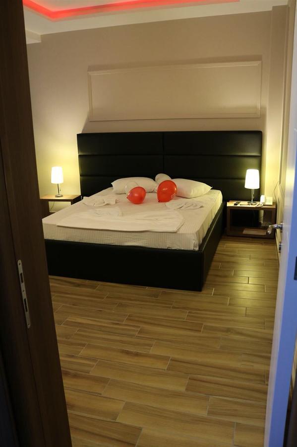 Hotel Golden Shkodra Kültér fotó