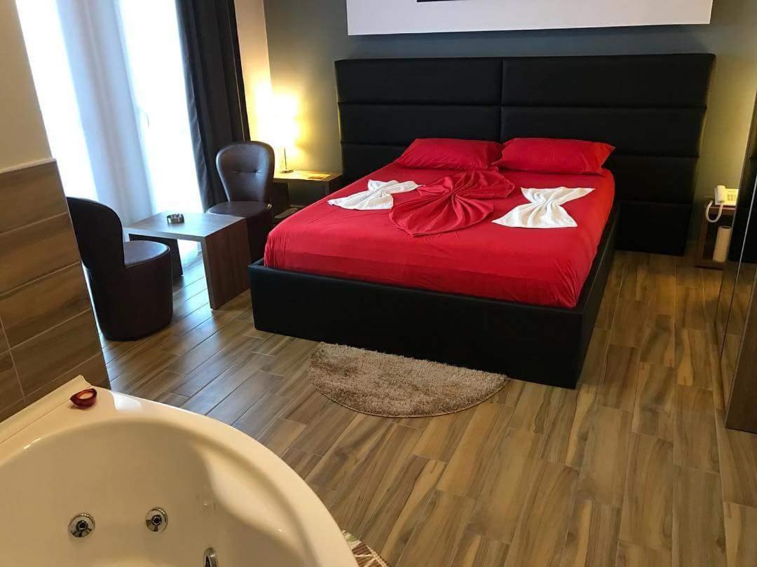 Hotel Golden Shkodra Kültér fotó