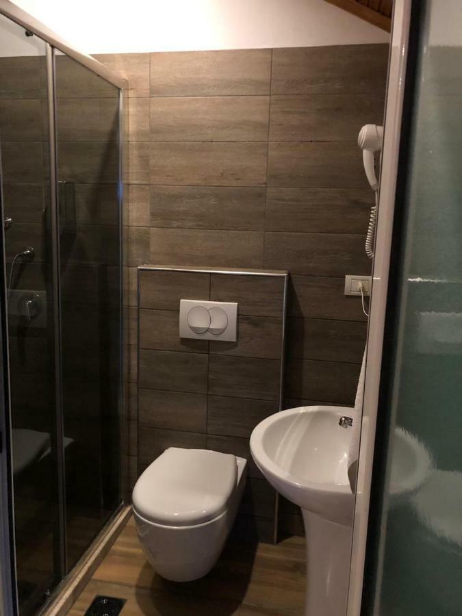 Hotel Golden Shkodra Kültér fotó
