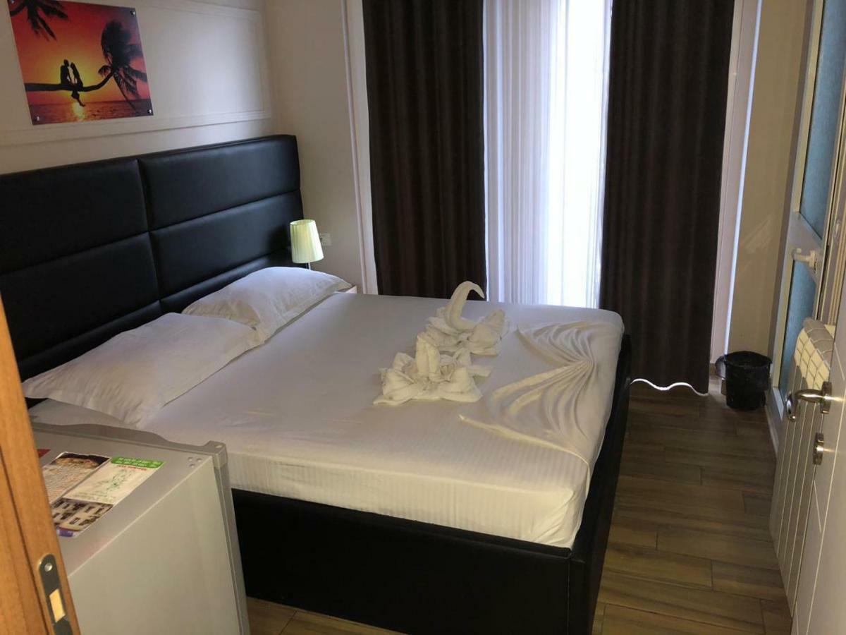 Hotel Golden Shkodra Kültér fotó
